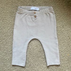 Zara beige leggings size 3-6 months